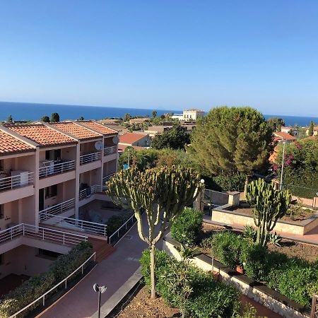 La Dimora Delle Begonie Apartment Cefalu Ngoại thất bức ảnh